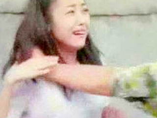 Fucking a Hot Nippon Beauty in the Streets of Tokyo