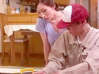 Nippon MILF Gives XXX Thrill to Tokyo Hotshot